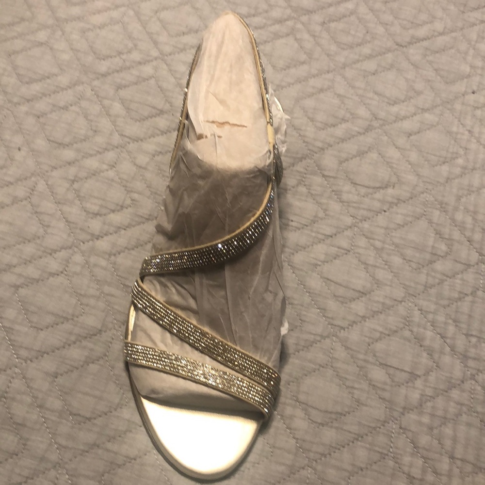 Naturalized 8.5W dress shoe